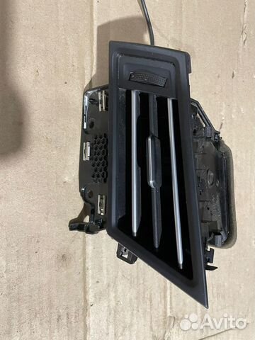 Дефлектор печки передний левый VW Passat B8