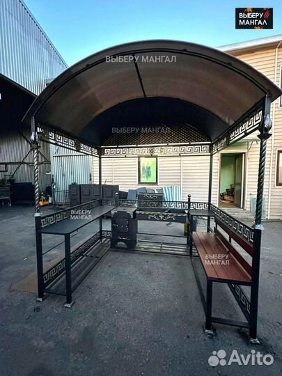 Беседка с мангалом