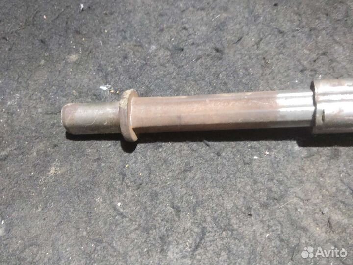 Рулевой карданчик Dodge Caravan 4