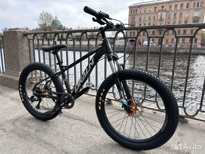 Велосипед 22 дюйма +велокомплект