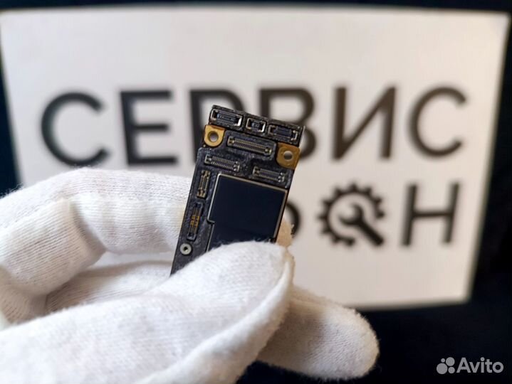 Материнская Плата iPhone 11 Заблокированная