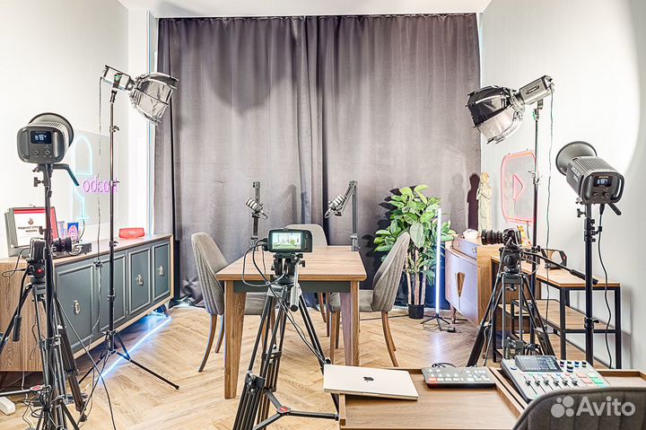 Студия для съемки подкастов, видео, reels, shorts