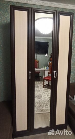 Шкаф распашной новый