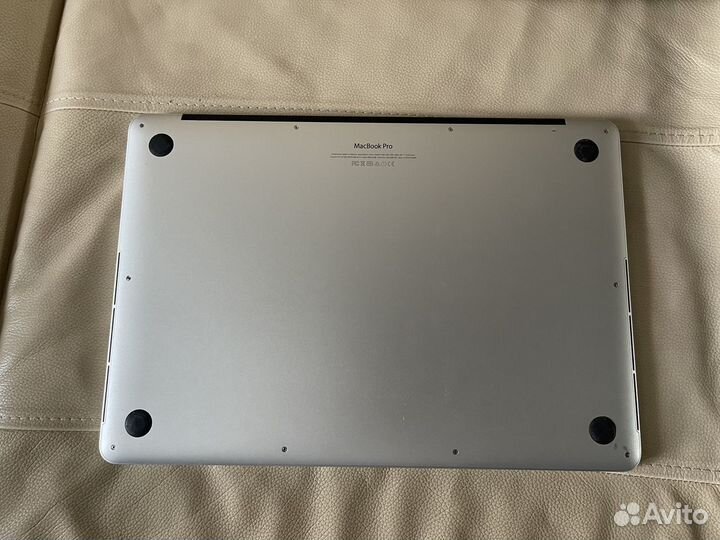 Apple MacBook Pro 15 2015 (отличное состояние)