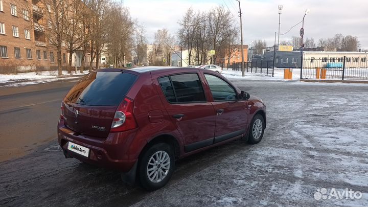 Renault Sandero 1.6 AT, 2010, 221 000 км