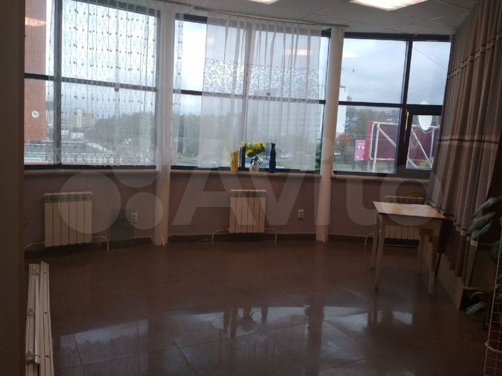 Торговая площадь, 35 м²