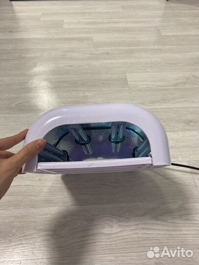 Лампа для ногтей