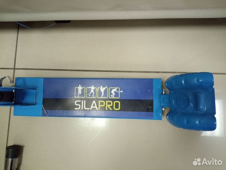 Самокат детский трехколесный