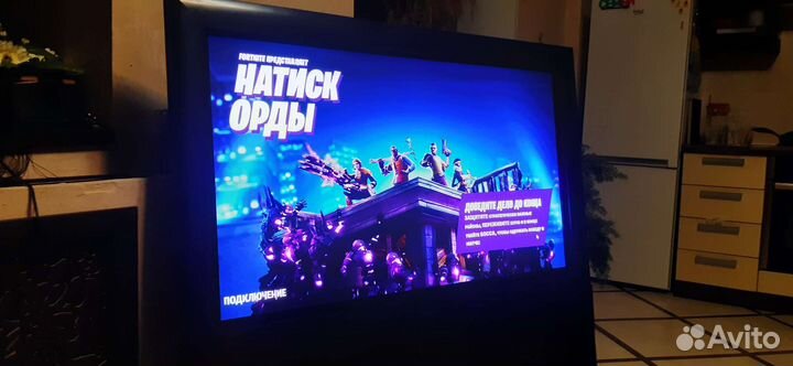 50 дюймовый Bang & Olufsen монитор Full HD