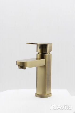 Смеситель для умывальника Ganzer 06011D Бронзовый