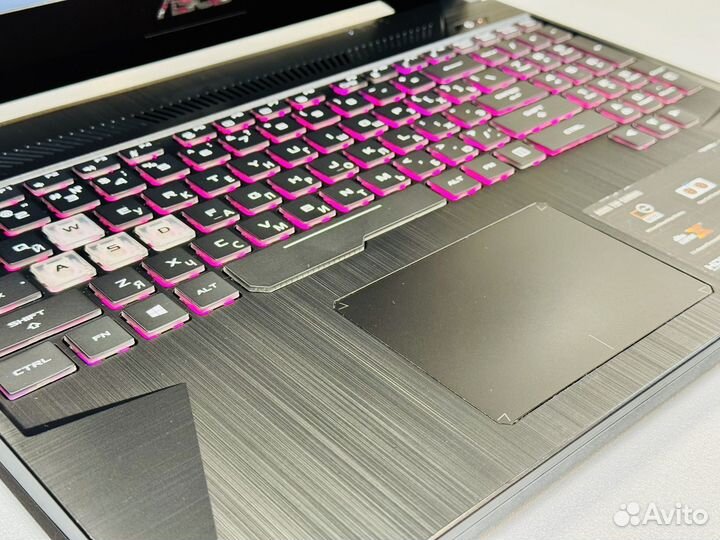 Игровой Asus 15.6