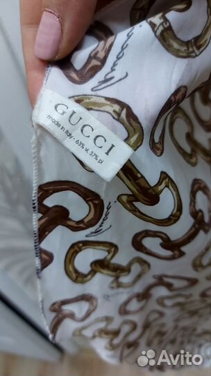 Шейный платок винтаж Gucci. Италия