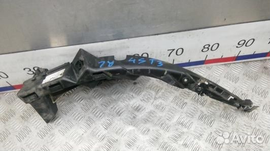 Крепление бампера переднее volkswagen passat B5 (4