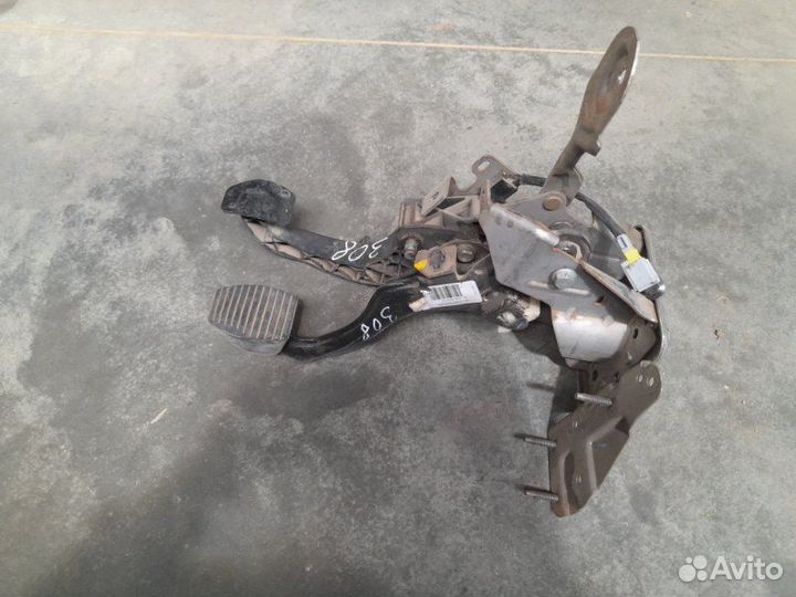 Педальный узел Peugeot 308 2010