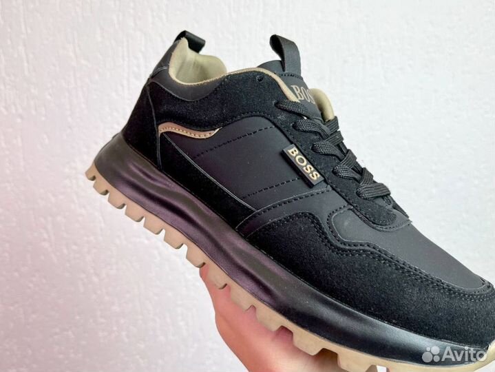 Кроссовки Boss комфортные