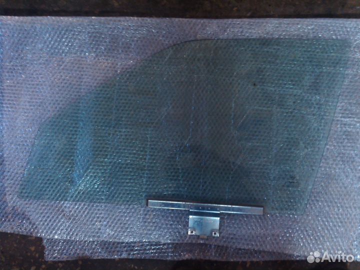 Чери Амулет-стекло водительской двери