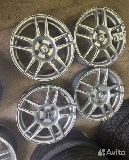 R15 4x100 стильные диски