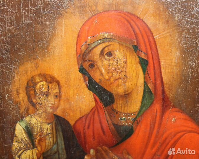 Икона Божией Матери Троеручица