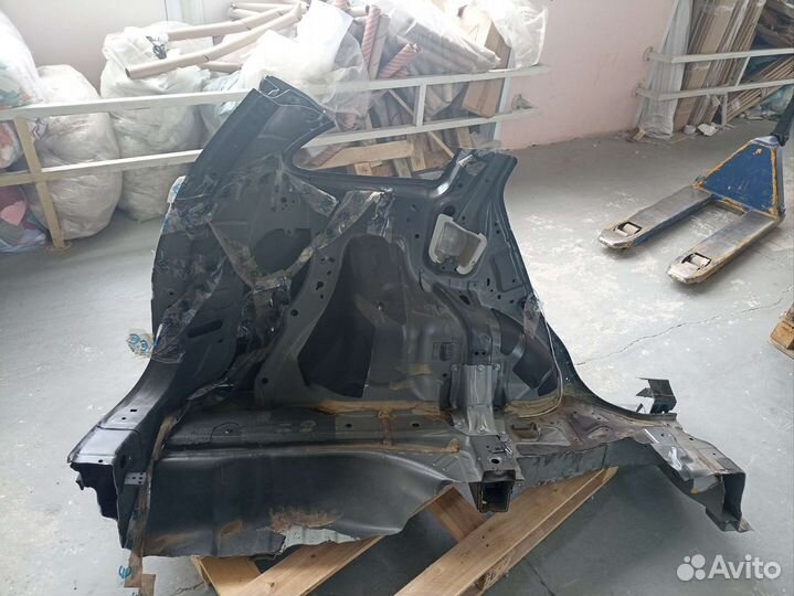 Задняя левая четверть honda CR-V 3