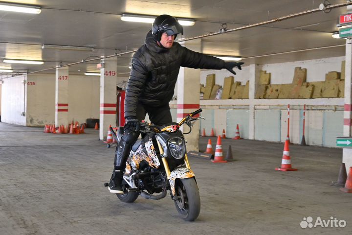 Мотоинструктор. Уроки вождения мотоцикла