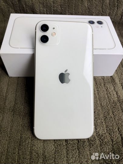 iPhone 11, 64 ГБ
