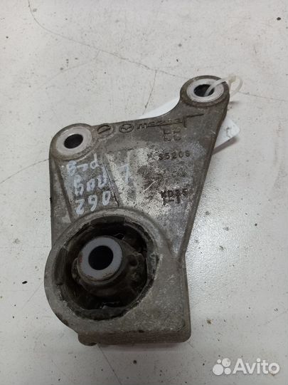 Mazda CX-5 (KE) I Кронштейн редуктора