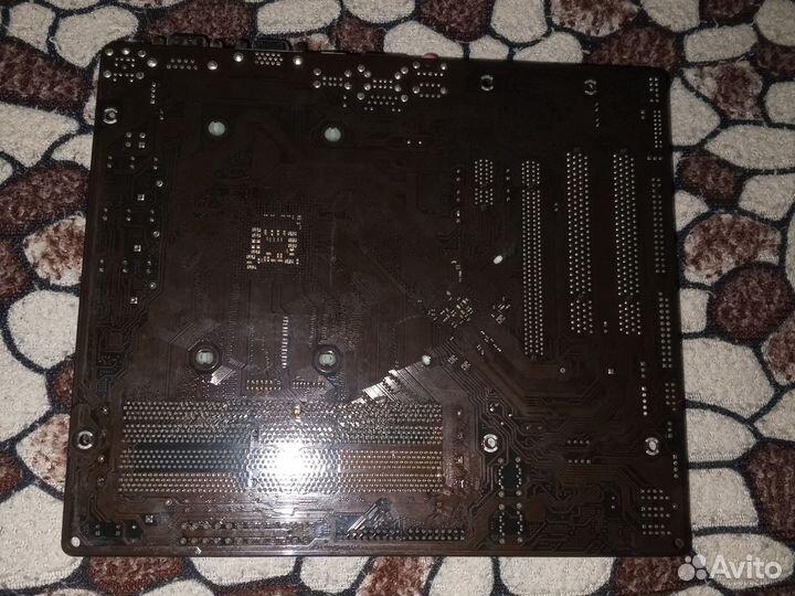 Материнская плата с процессором