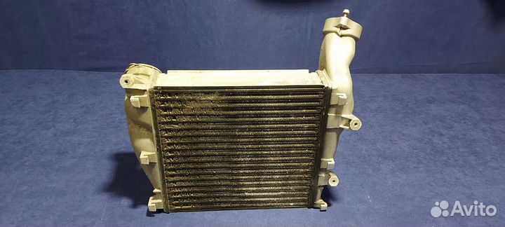 Интеркулер левый Porsche Cayenne 958