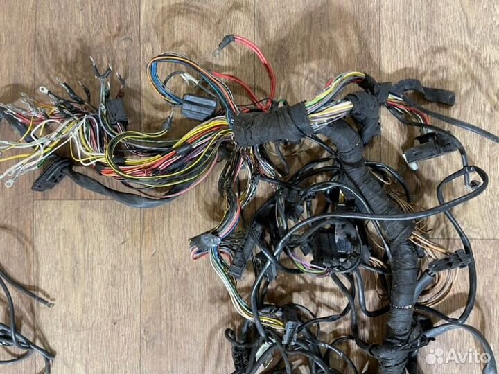 Проводка салона Mercedes-Benz 320Te S124 M104.992