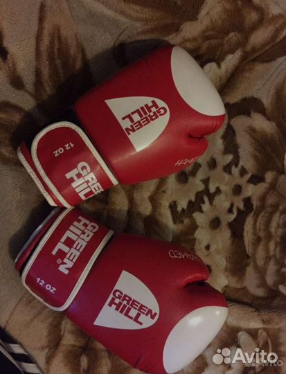 Боксерские перчатки 12 oz