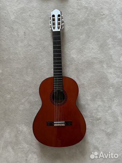 Акустическая гитара yamaha CS40