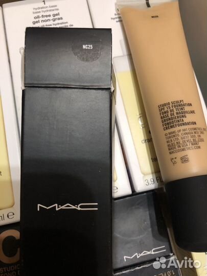 Тональная основа. NC 25. MAC