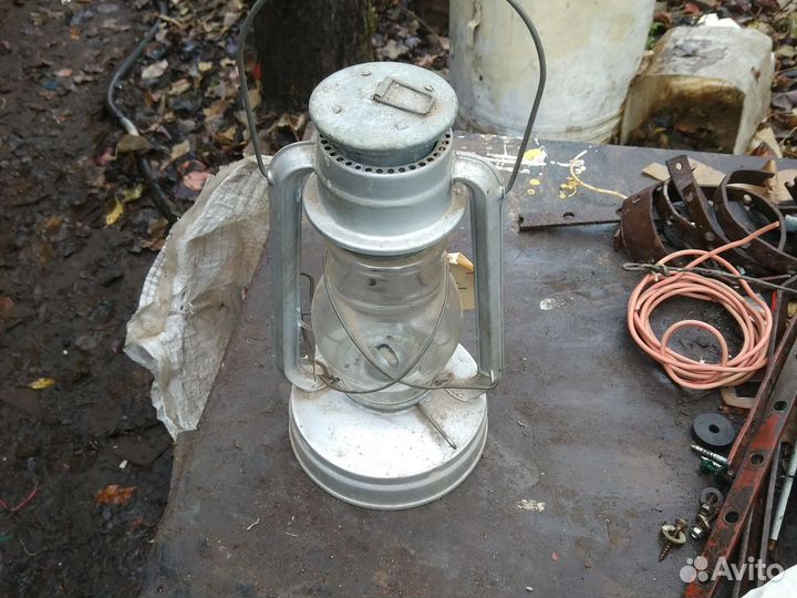 Керосиновая лампа летучая мышь