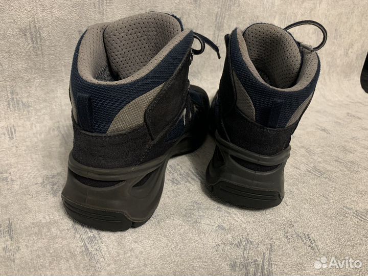 Ботинки трекинговые Lowa Bora 38 р