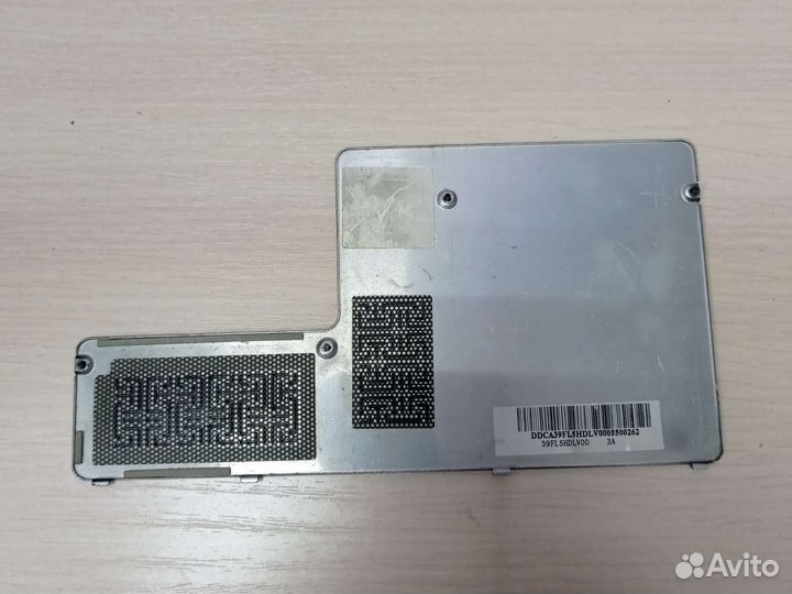 Крышка поддона для нетбука Lenovo Ideapad S10-3