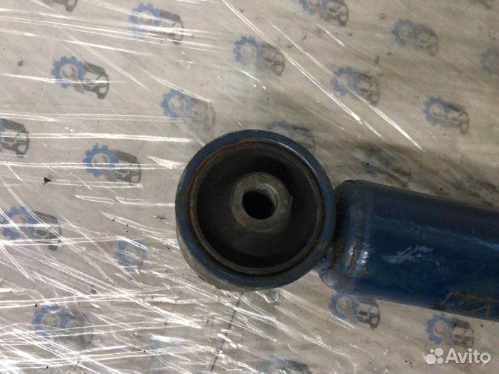 Амортизатор задний Volkswagen Golf 4 kombi 2001