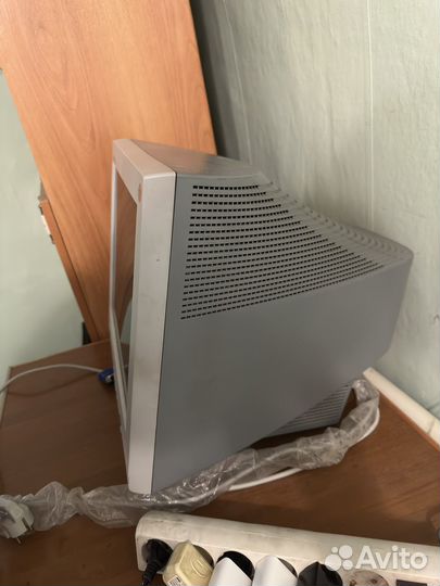 Монитор для компьютера lg flatron ez t711в бу