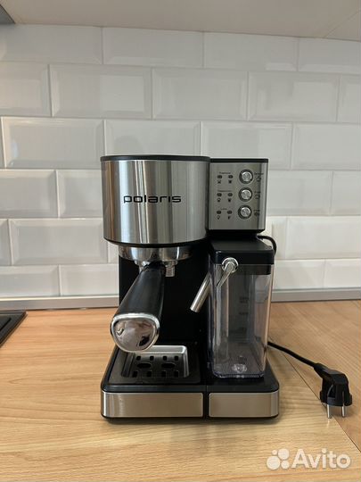 Кофеварка рожковая polaris