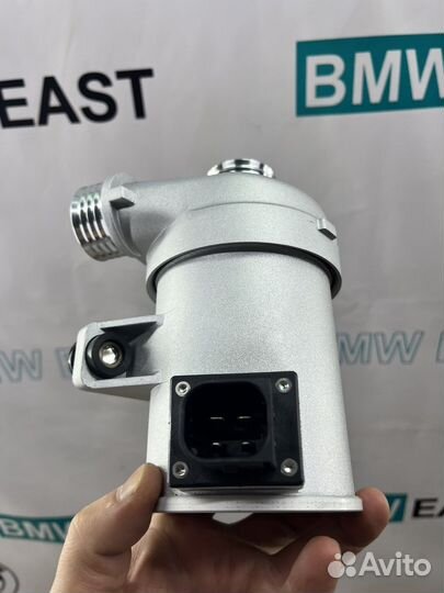 Помпа водяной насос BMW F10 F30 F20 E84 F25 N20B20