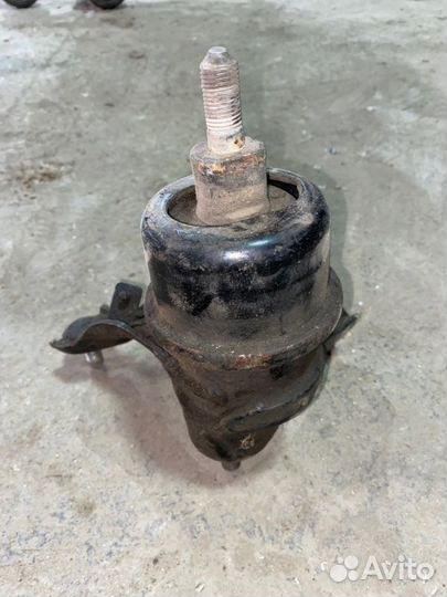 Подушка двигателя Toyota Camry V40 2.4