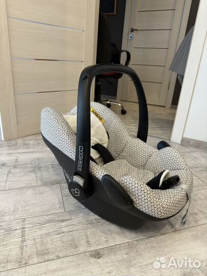 Автокресло Maxi-Cosi