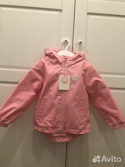 Ветровка новая на флисе для девочки futurino 104