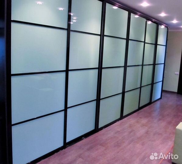 Встраиваемый шкаф