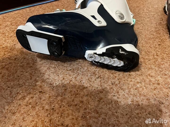 Горнолыжные ботинки женские 24 Salomon