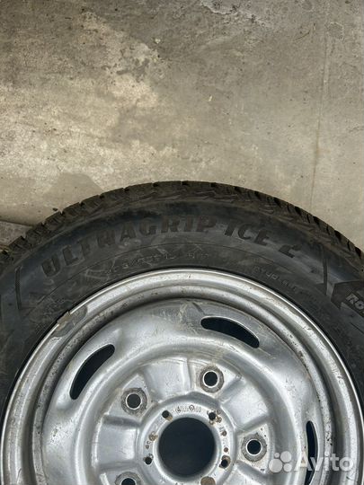 Goodyear Cargo Ultra Grip 2 205/65 R15