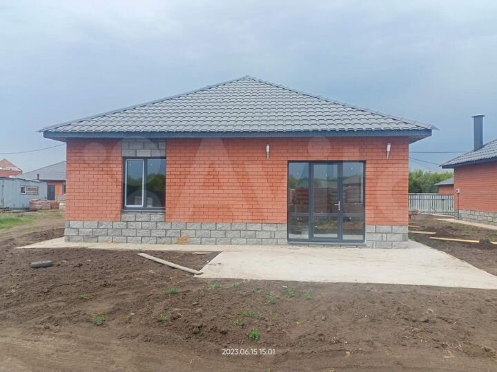 Дом 83 м² на участке 6 сот.