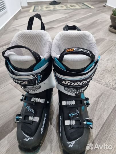 Горнолыжные ботинки женские Nordica