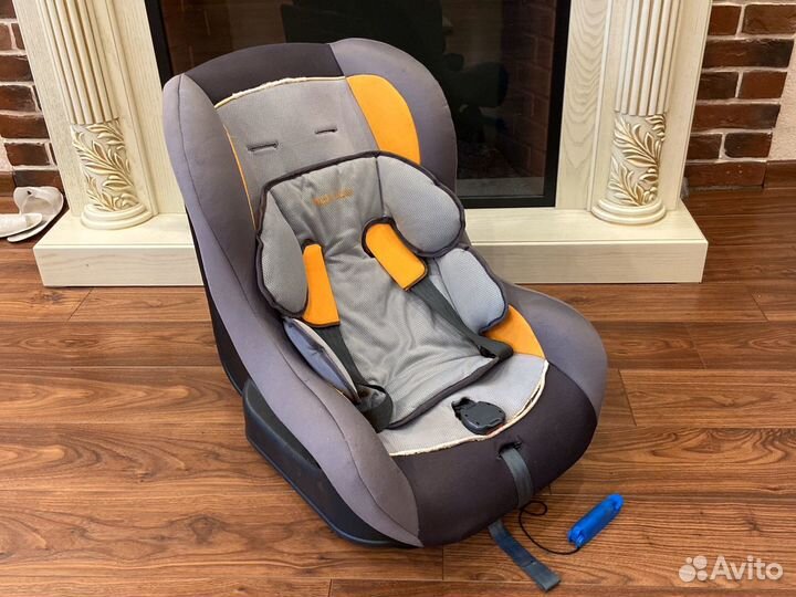 Автомобильное детское кресло