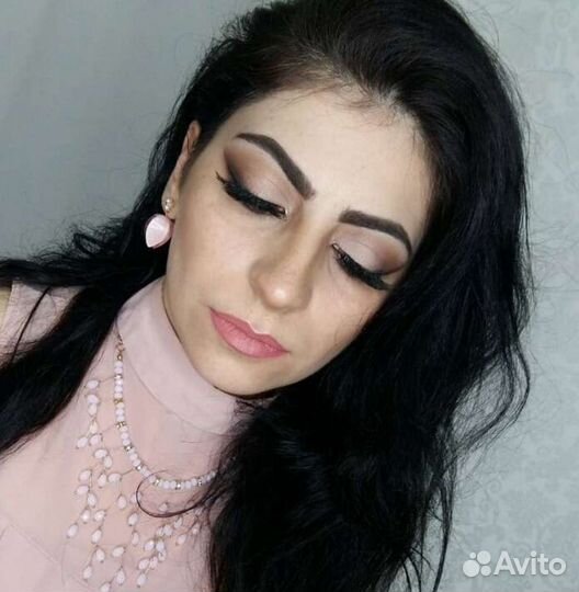 Стилист визажист