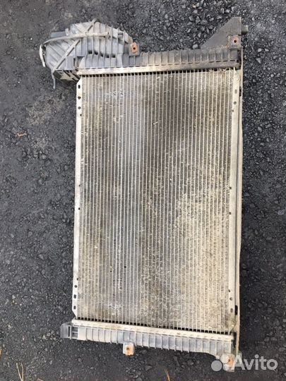 Радиатор / интеркулер Мерседес спринтер w906
